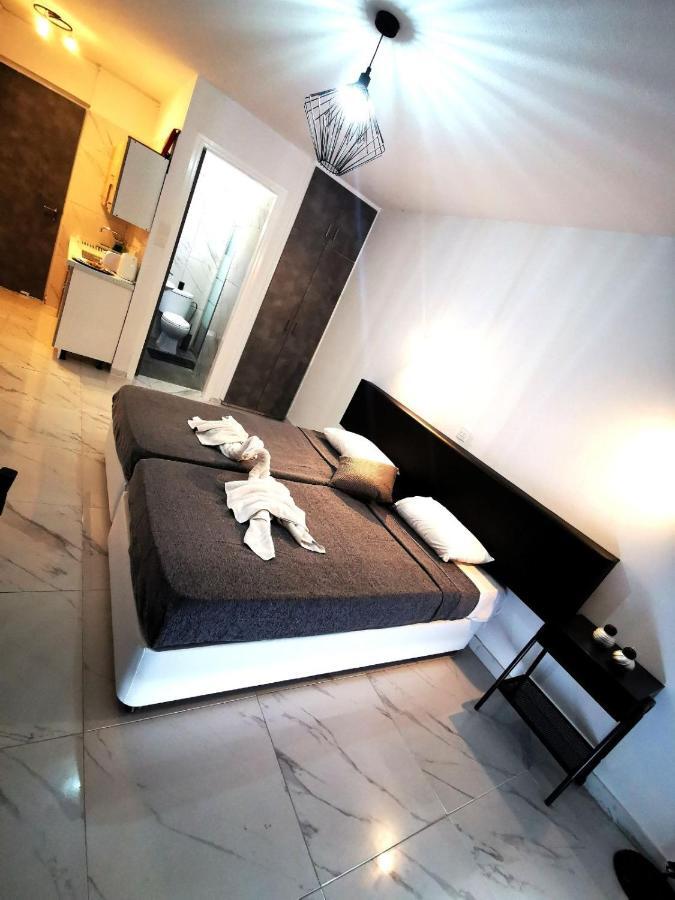 أيا نابا Eleana Apartments المظهر الخارجي الصورة